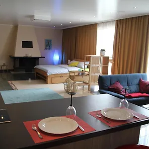 Haus Alte Kastanie Apartment
